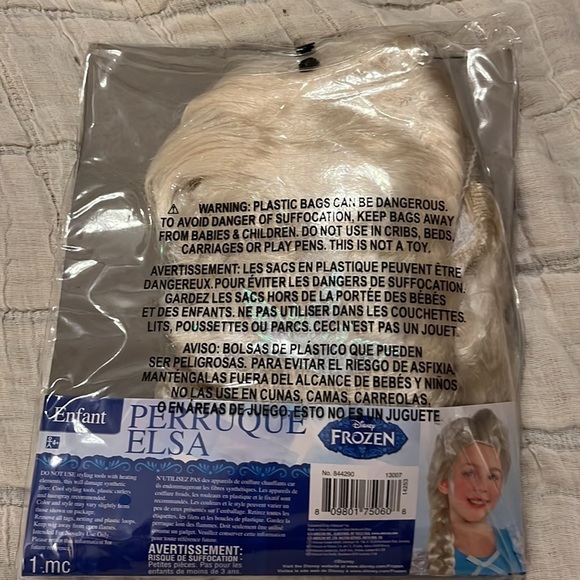 Disney child’s Frozen Elsa wig new unused blonde braid with snowflake - Picture 3 of 3